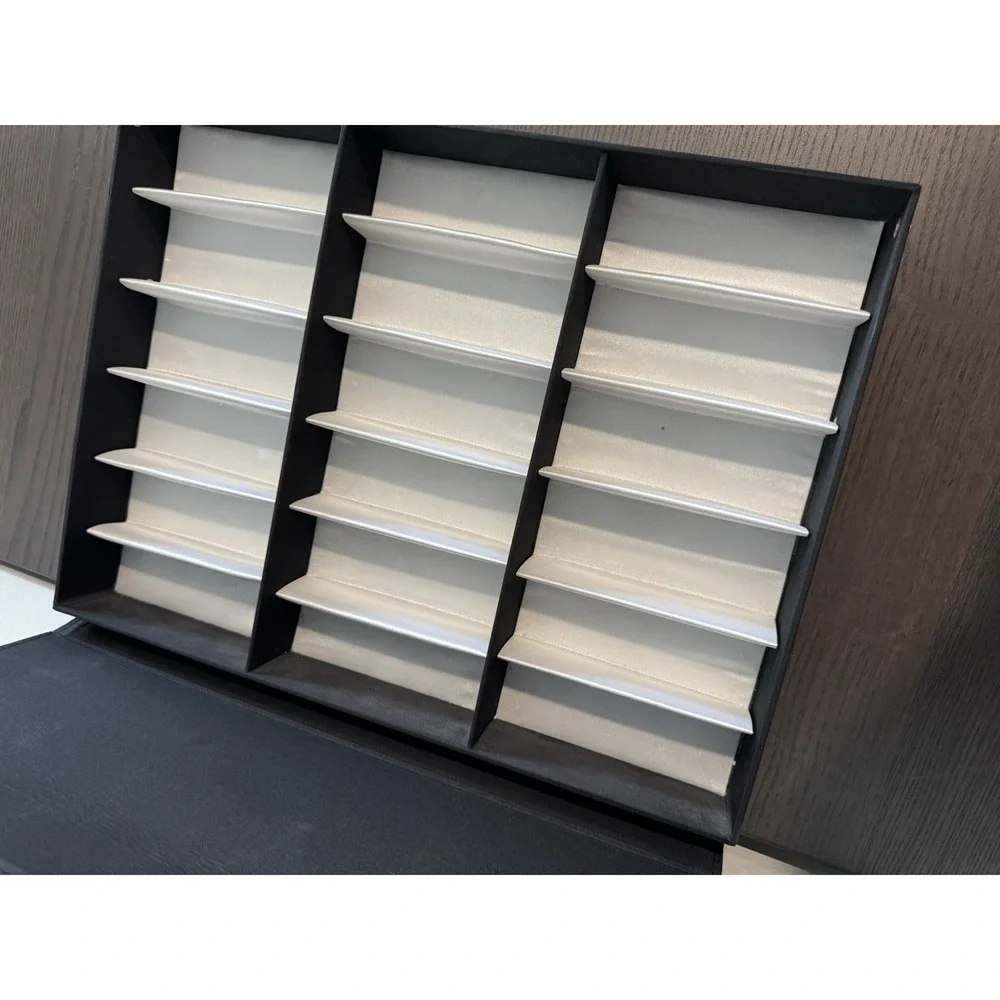 18 Slots Eyeglasses Storage Box Sunglasses Organizer Display Case Glasses Holder